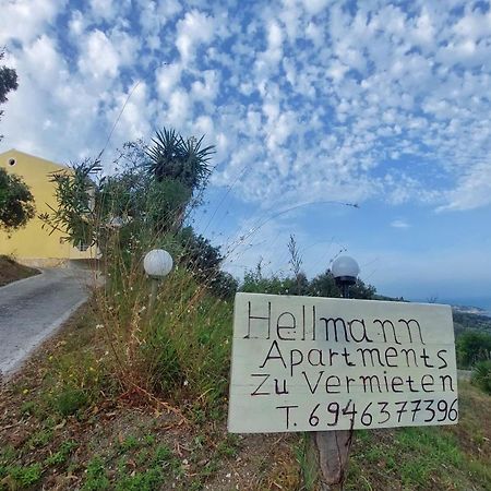 Hellmann Apartments Afión Eksteriør bilde